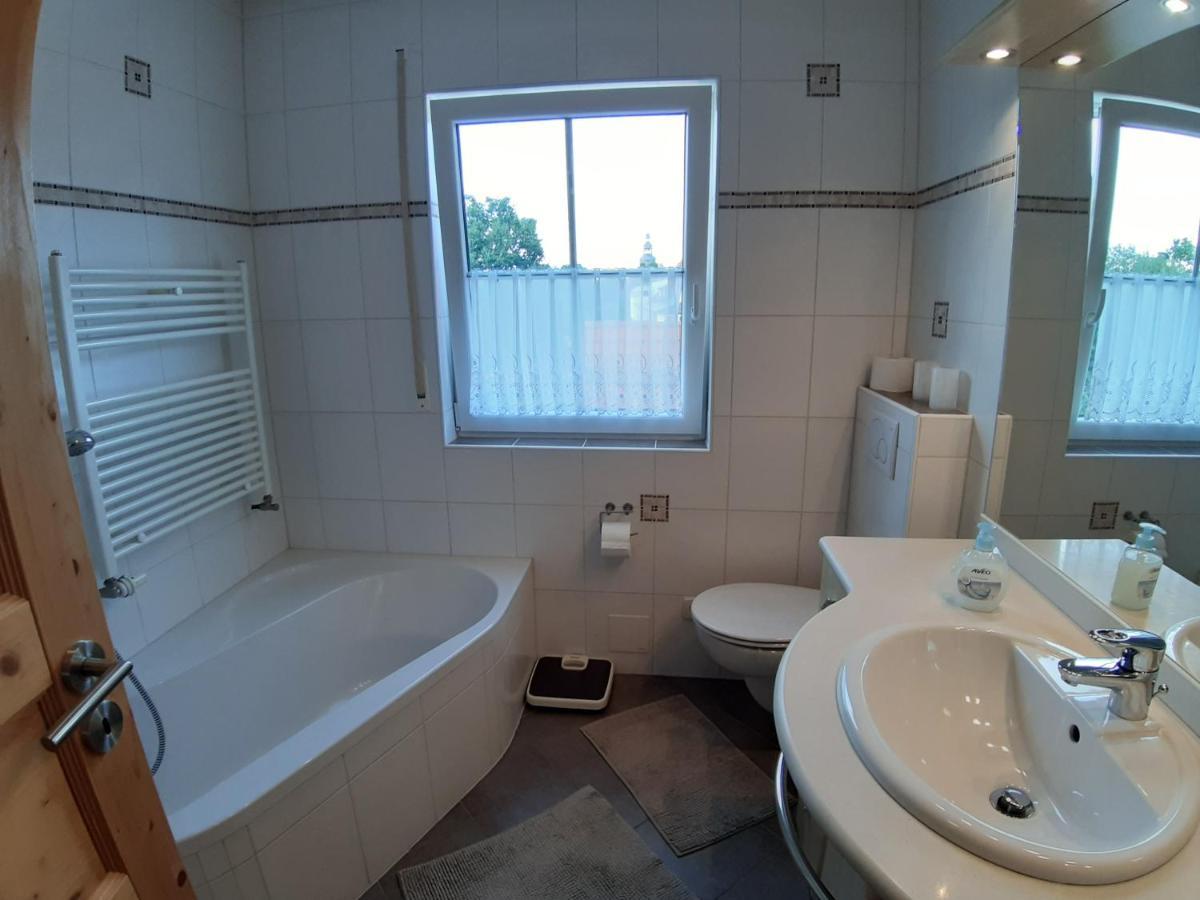 Ferienwohnungen Leffer Großheirath Extérieur photo